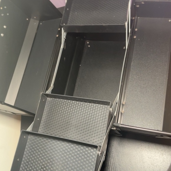 Makeup case - Picture 4 of 5